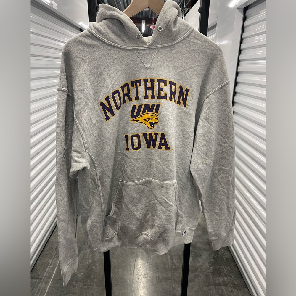 Vintage Russell Athletic Northern Iowa Panthers Hoody…Large..23x27